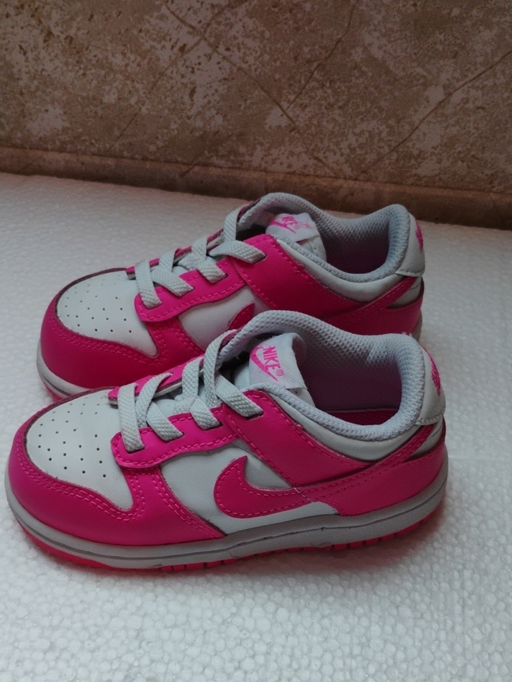 Nike Kids Pink and Gray Low-Top Sneakers